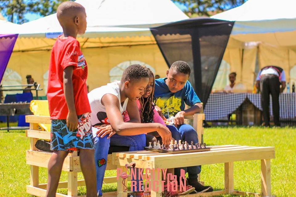 Kunste Hotel Nakuru Eksteriør billede