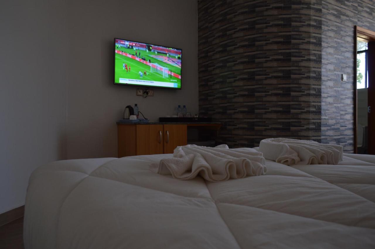 Kunste Hotel Nakuru Eksteriør billede